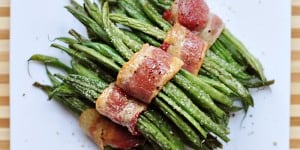 Bacon Green Bean Bundles with Brown Sugar Glaze | {Five Heart Home}