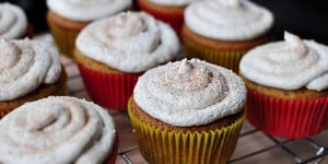 Brown Butter Pumpkin Cupcakes with Cinnamon Buttercream Frosting | {Five Heart Home}