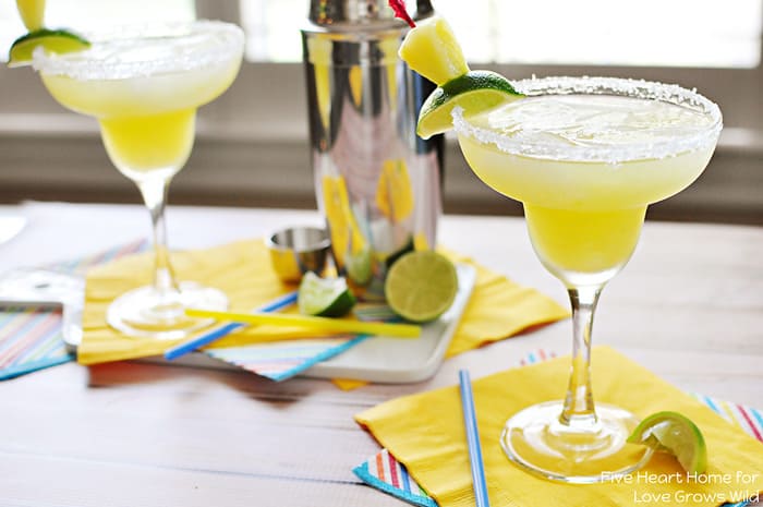 Fresh Pineapple Margaritas made with fresh lime juice and pineapple purée! | LoveGrowsWild.com