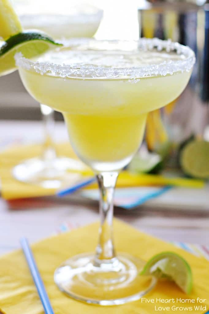 Fresh Pineapple Margaritas made with fresh lime juice and pineapple purée! | LoveGrowsWild.com