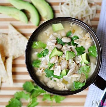 Slow Cooker White Bean Chicken Chili • FIVEheartHOME