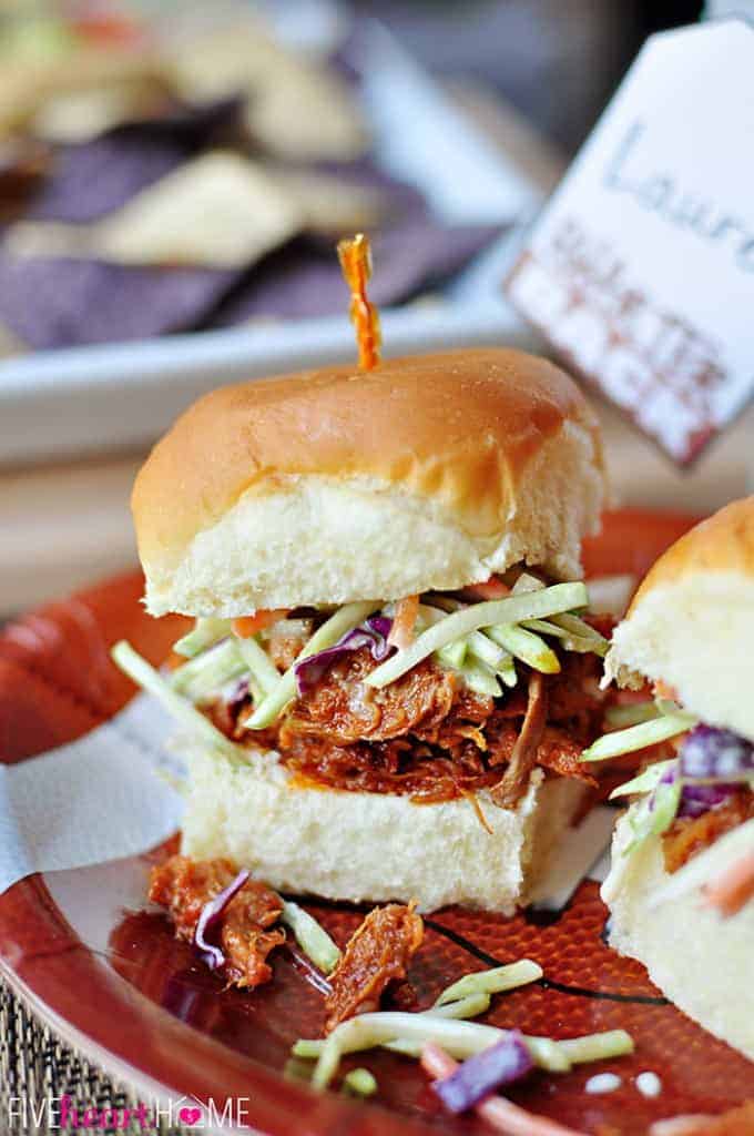 Slow Cooker Root Beer Pulled Pork Sliders with Creamy Broccoli Slaw {PLUS} Printable Super Bowl Drink Tags | FIveHeartHome.com