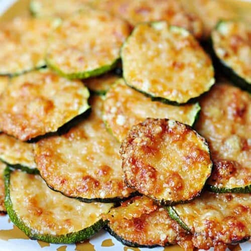 2-INGREDIENT Baked Parmesan Zucchini Rounds • FIVEheartHOME