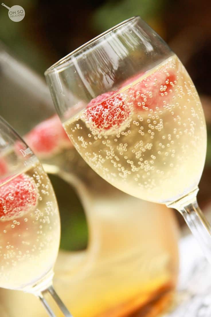 Download 50+ Recipes for a Rockin' New Year's Eve {Cocktails, Mocktails, Appetizers, & Sweets}