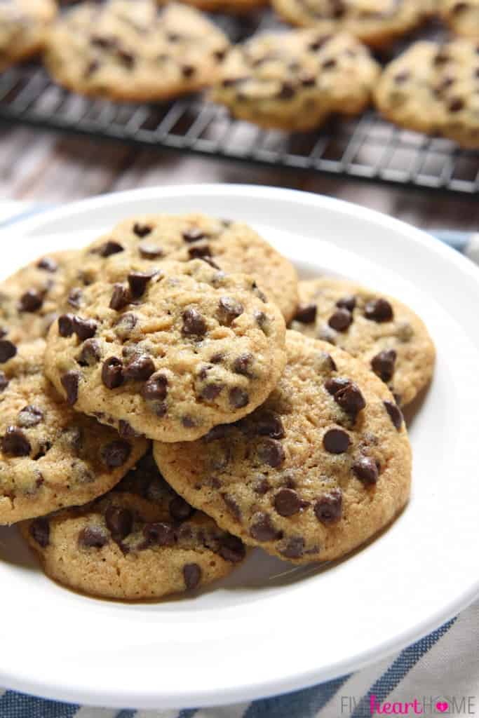 One-Bowl Whole Wheat Chocolate Chip Cookies • FIVEheartHOME