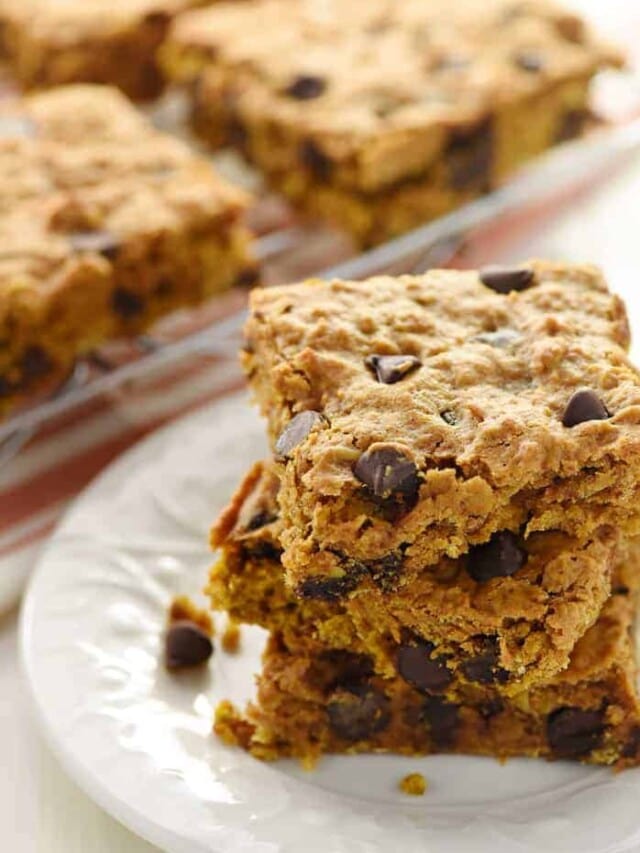 CHEWY + AMAZING Pumpkin Chocolate Chip Bars • FIVEheartHOME