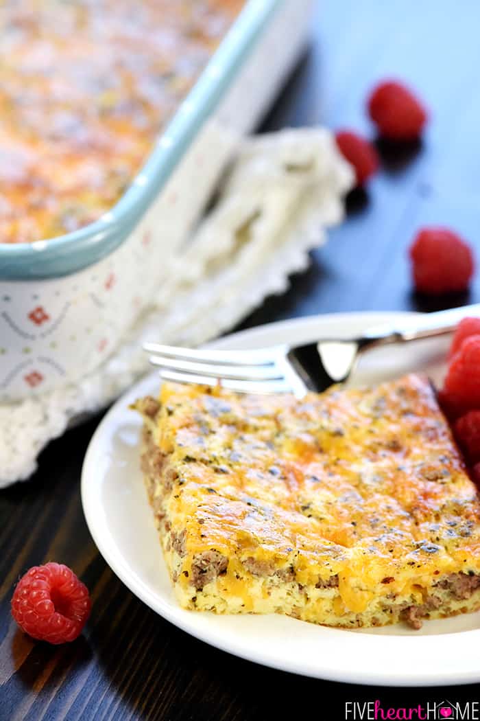 https://www.fivehearthome.com/wp-content/uploads/2017/08/Ground-Beef-Sausage-Egg-Cheese-Breakfast-Casserole-Low-Carb-Recipe-by-Five-Heart-Home_700pxScene2.jpg