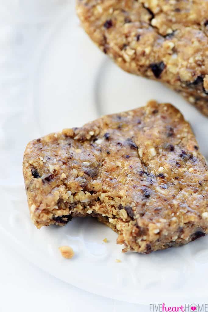 Oatmeal Peanut Butter Energy Bars NOBAKE! • FIVEheartHOME