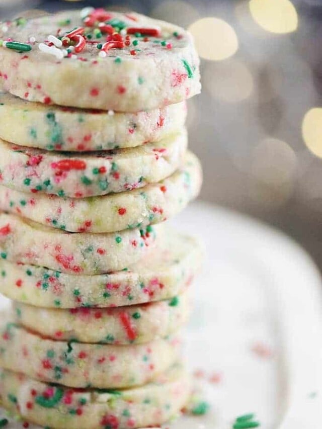 EASY Christmas Shortbread Cookies • FIVEheartHOME