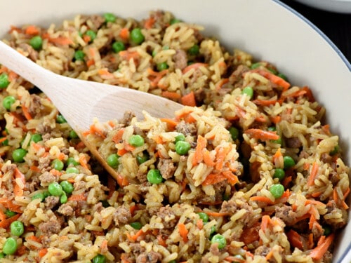 https://www.fivehearthome.com/wp-content/uploads/2018/02/One-Pan-Asian-Beef-and-Rice-Recipe_1200pxSquare-500x375.jpg