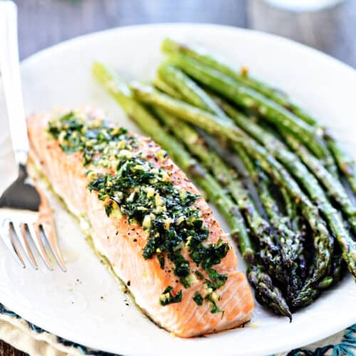AMAZING Oven Baked Salmon with Garlic & Parsley • FIVEheartHOME