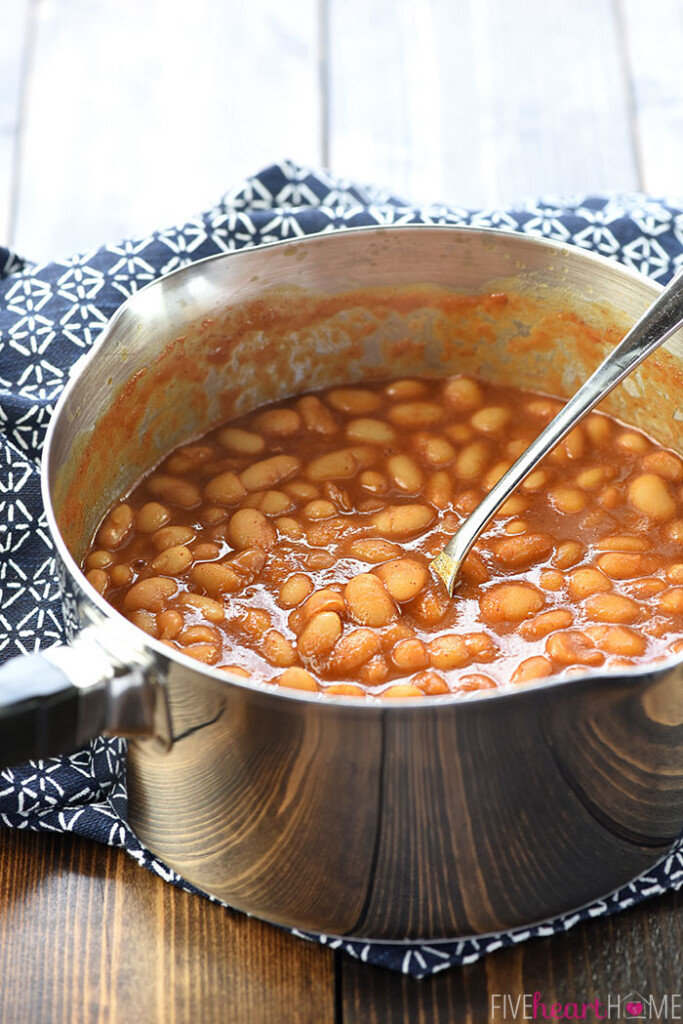 Easy Baked Beans just 5 ingredients + 10 minutes! • FIVEheartHOME