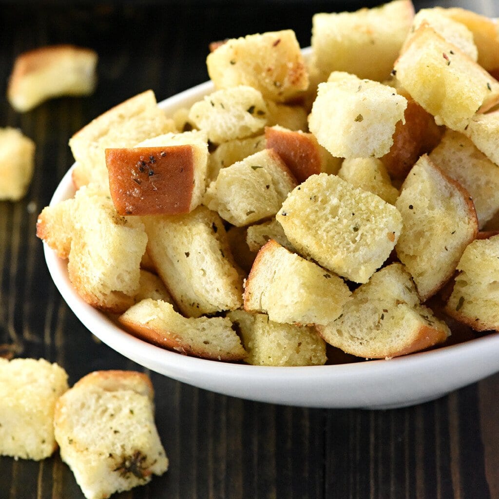 Homemade Croutons Easy Versatile Delicious • Fivehearthome