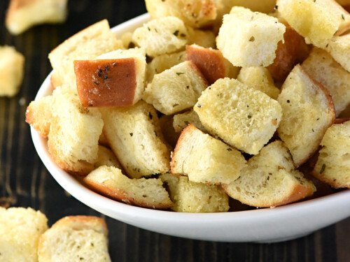 Croutons on sale from bread