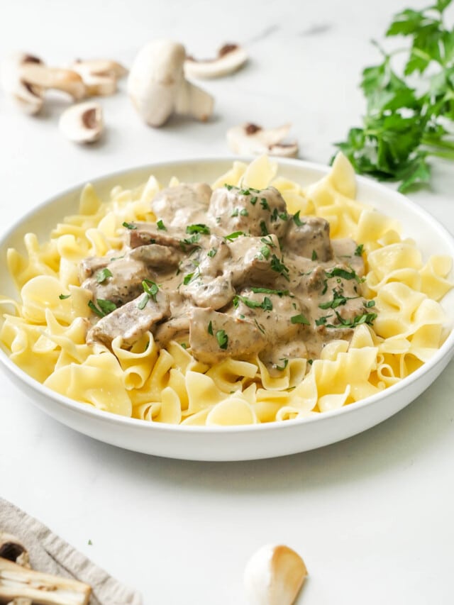 Amazing Crock Pot Beef Stroganoff • FIVEheartHOME