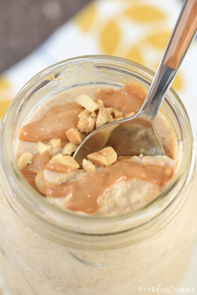 https://www.fivehearthome.com/wp-content/uploads/2023/06/Peanut-Butter-Overnight-Oats-Recipe-by-Five-Heart-Home_1200px-14-683x1024.jpg