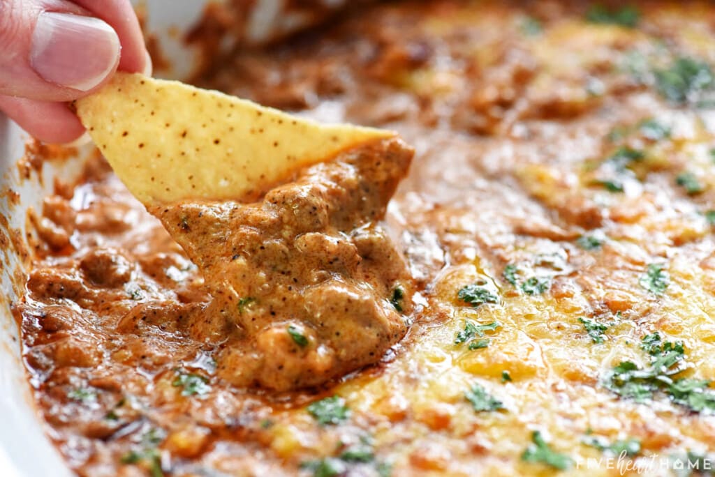 https://www.fivehearthome.com/wp-content/uploads/2023/10/Beef-Enchilada-Dip-by-Five-Heart-Home_1200px-16-1024x684.jpg